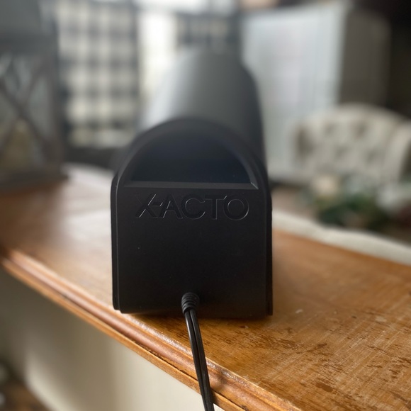 X-ACTO School Pro Electric Pencil Sharpener - Picture 11 of 17
